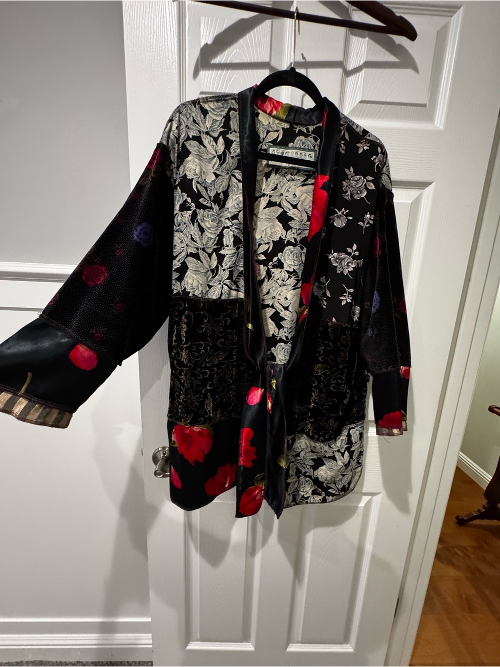 Women's Mixed-Print Cardigan with Floral Accents - Black & Red